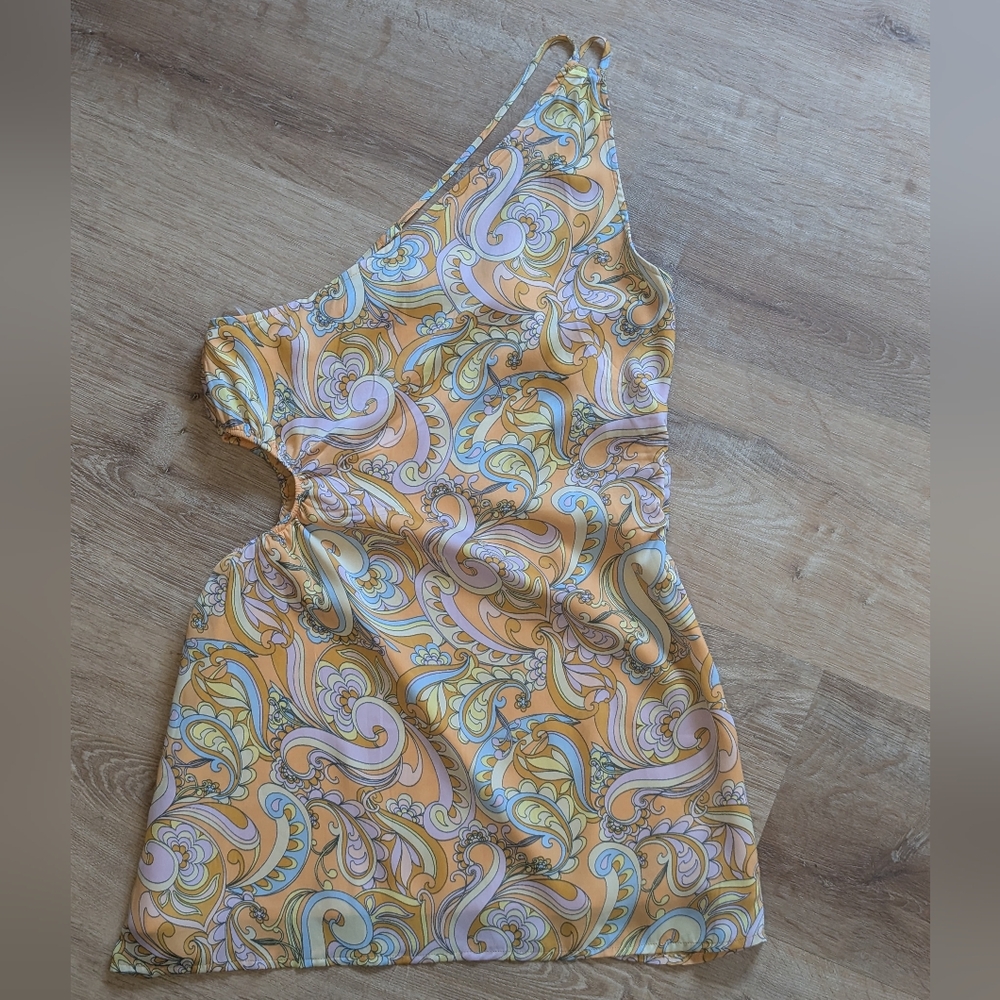 American Eagle NWT Asymmetrical Paisley Dress in Orange and Cream